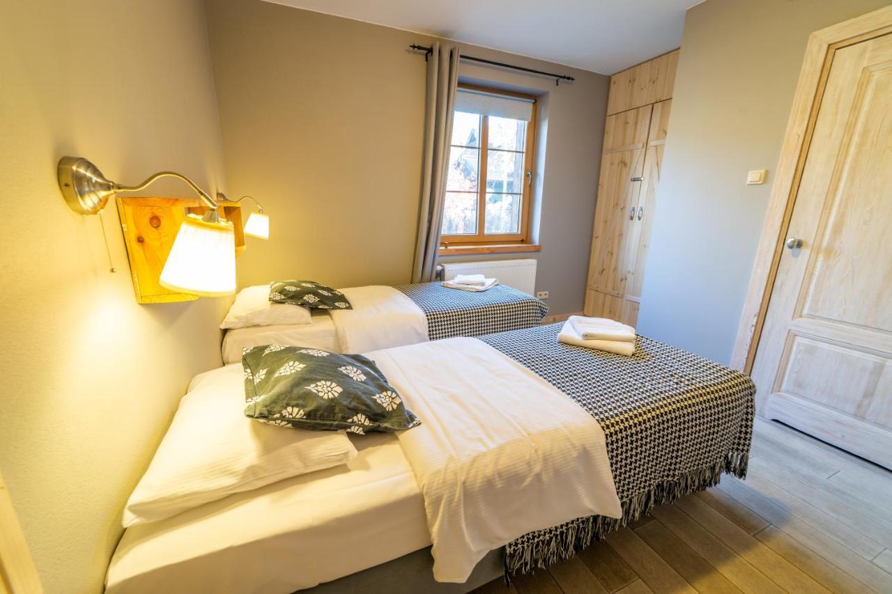 Gosciniec Szuwary Apartamento Krutyń Exterior foto
